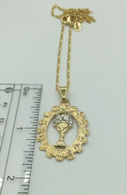 18k gold plated Monstrance oval Pendant Charm Medal Necklace Santísimo Eucharist