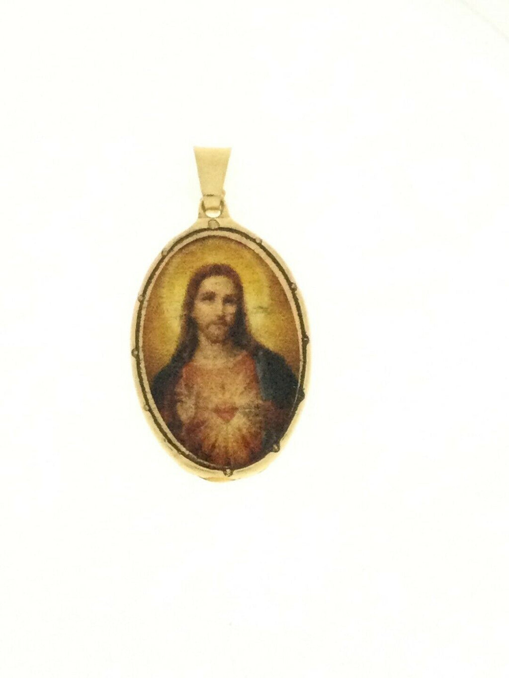 Sacred Heart of Jesus Sagrado Corazon Medal 18K Gold Plated with 20 inch Chain