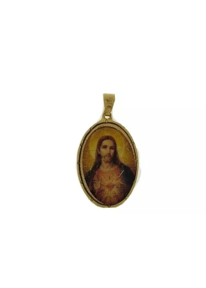 Sacred Heart of Jesus Sagrado Corazon Medal 18K Gold Plated with 20 inch Chain