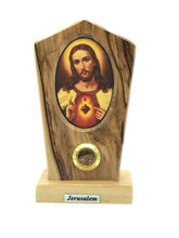 Sacred Heart of Jesus Desk Stand Jerusalem Soil Olive Wood   Corazón de Jesús 3