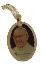 14k gold Plated Religious Catholic Oval Medal Pope Francis With 20 inch chain