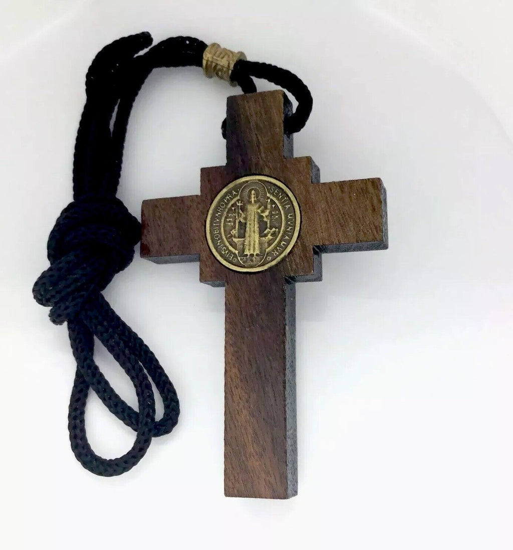 St. Saint Benedict Medal Wooden  Crucifix cross Necklace Cruz medalla San Benito